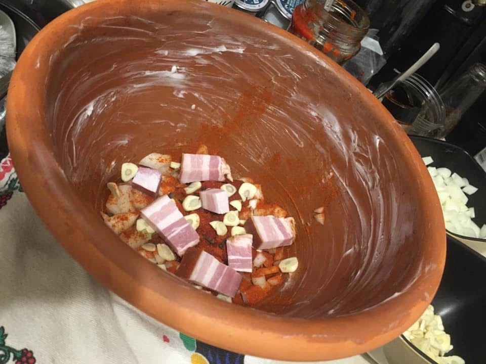 Ingredients before sautéeing and stewing the octopus