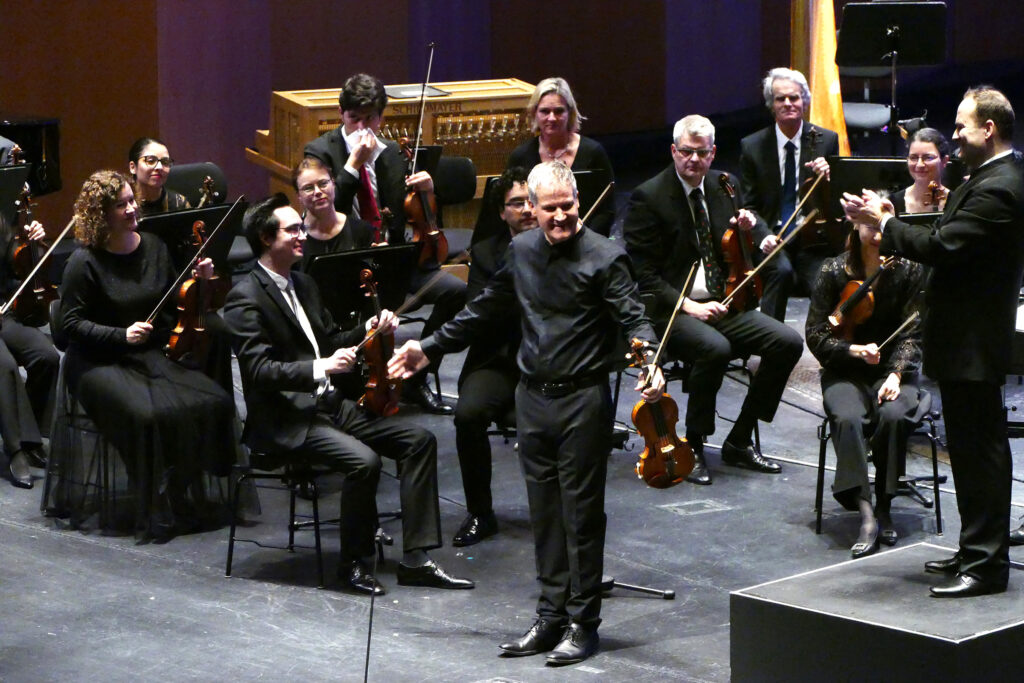 Solist Janos Ecseghy.