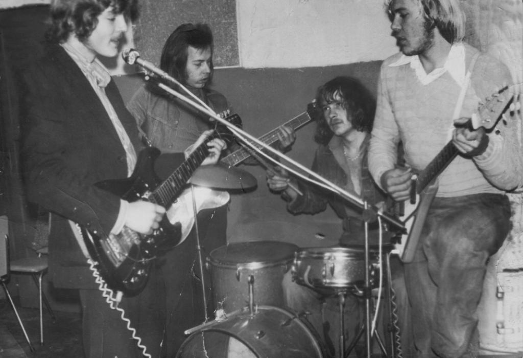 Photo: Kuldīga town culture house group, summer 1978. From the archive of Normunds Matrozis