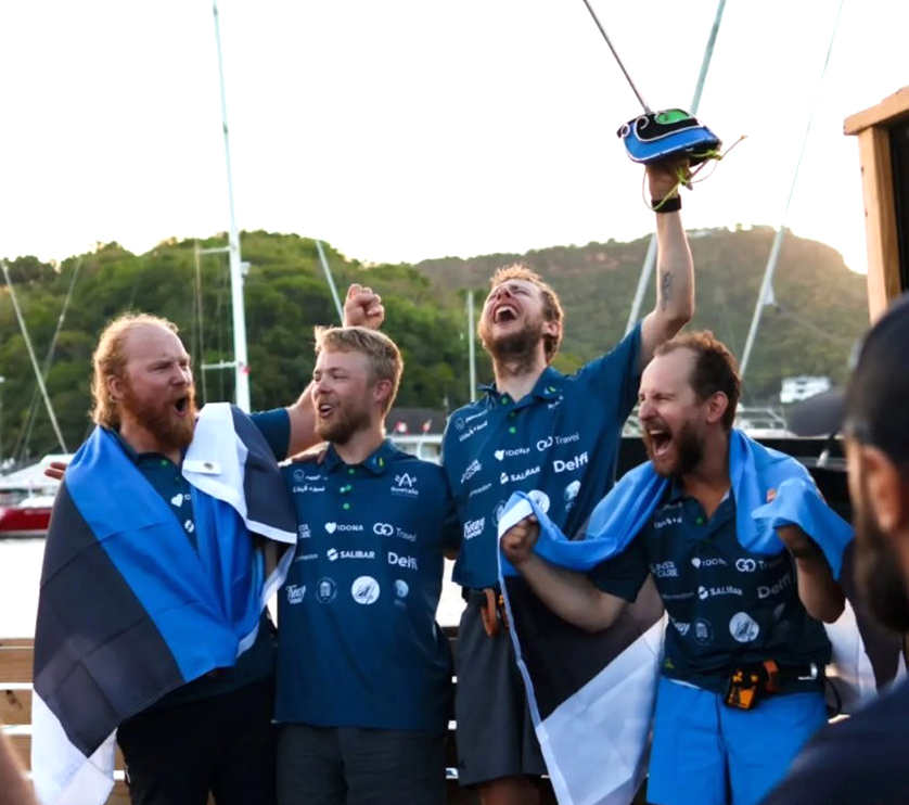 Tiim Rowtalia finišis. Foto: kuvatõmmis