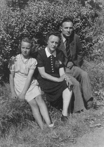 Kadri, tema ema Gerda Rõuk ja isa Nikolai Rõuk. Foto: erakogu