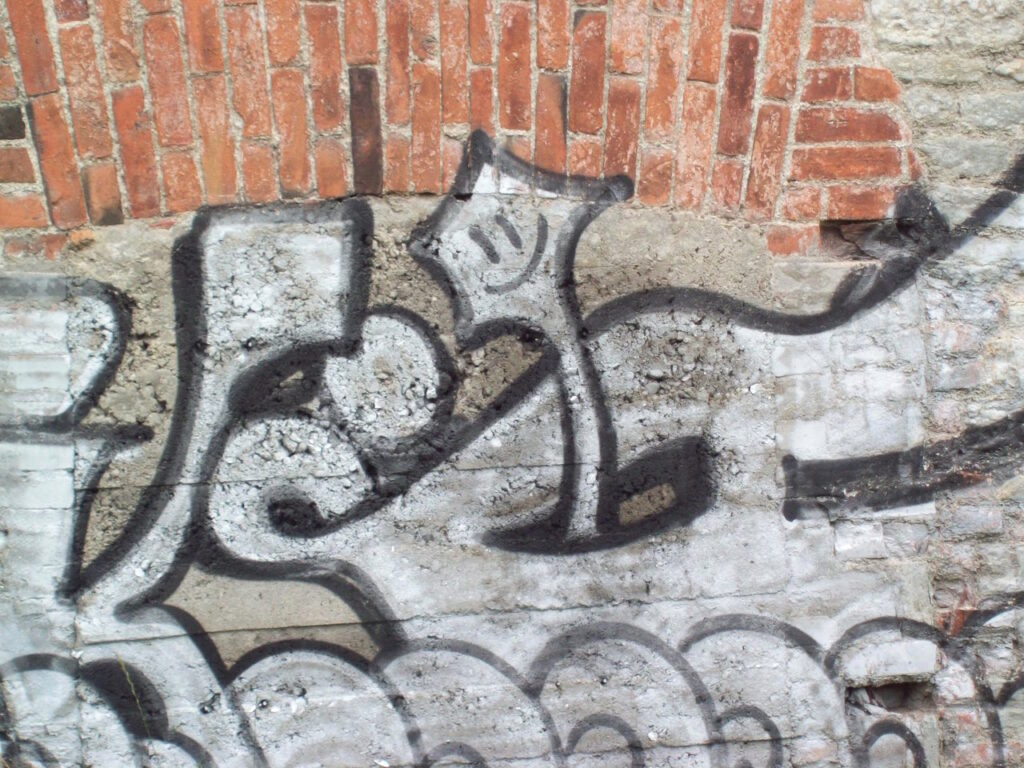 Graffiti on the wall of Patarei Prison in Tallinn, 2016 (photo: Jerry Mercury)
