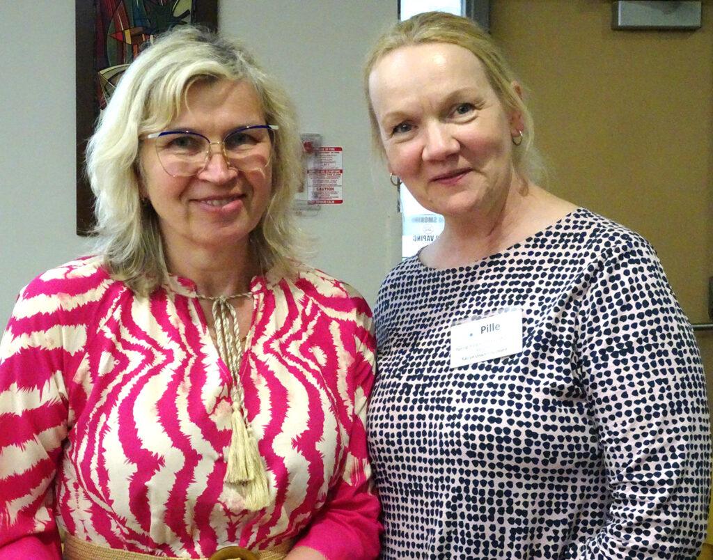 Praktikandid Tallinna Ülikoolist Karin Talalaev ja Pille Kuusik.