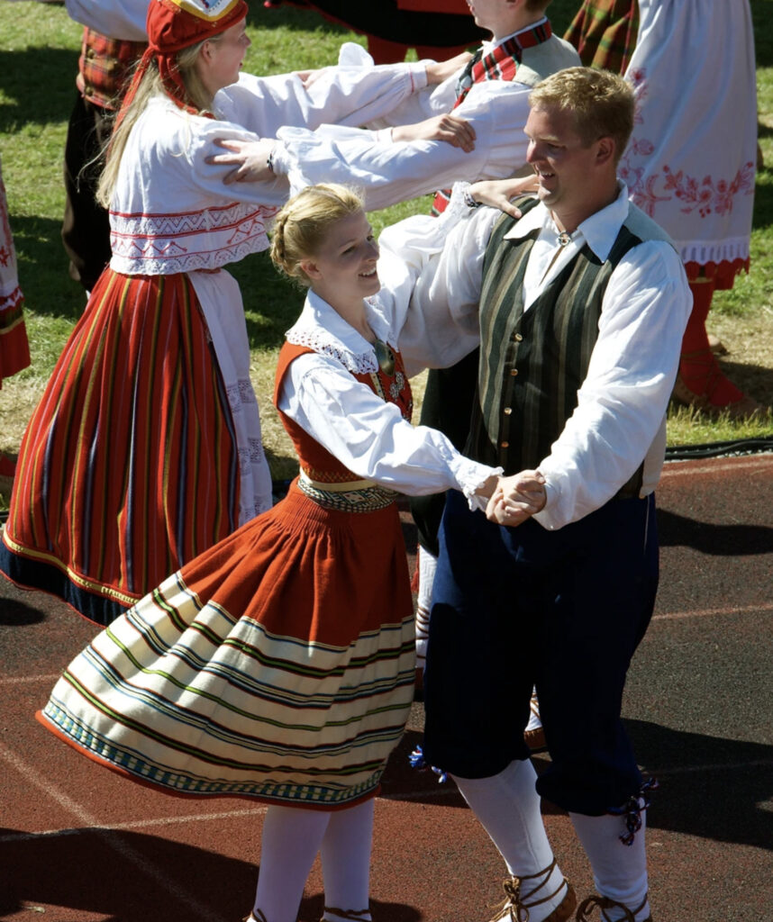 Kristina Põldre ja Peeter Nieländer, tantsupidu 2014.