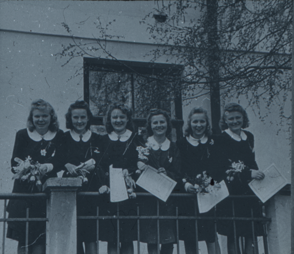 3 Graduates from Tartu Tütarlaste Gümnaasium