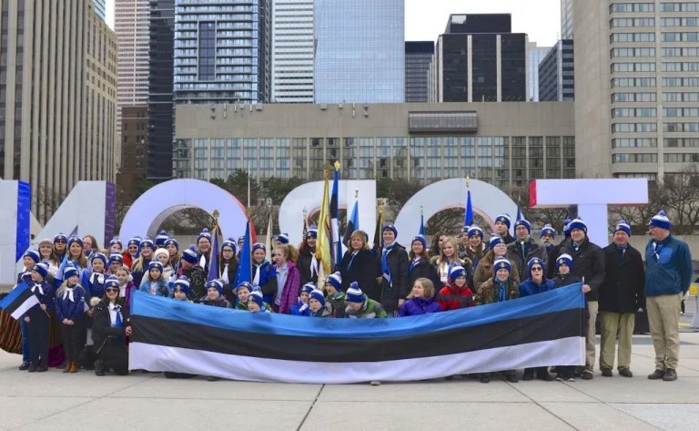 Estonians in Toronto City Hall